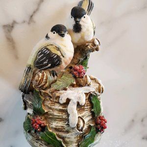 Winter Chickadees Figurine plays Music